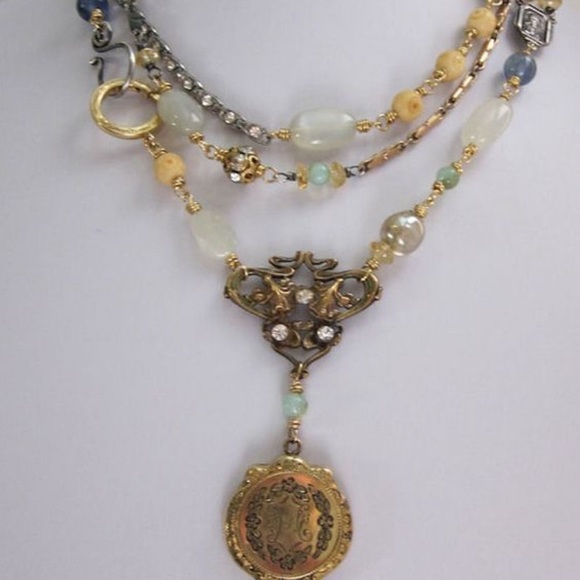 ISO DO NOT BUY, searching for antique necklaces like the photos - Picture 4 of 4
